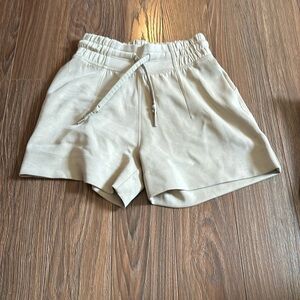Lululemon size 2 Softstreme shorts in trench